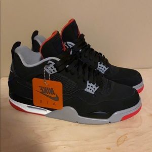 Air Jordan bred 4 (2019)